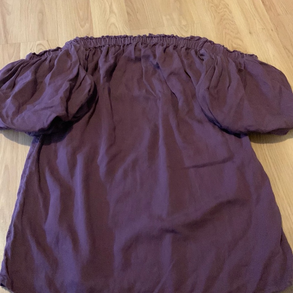 purple poofy arm dress